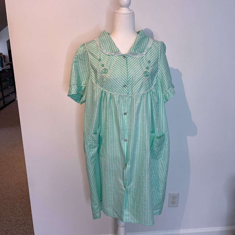Lati Fashion Green and White House Dress size XL